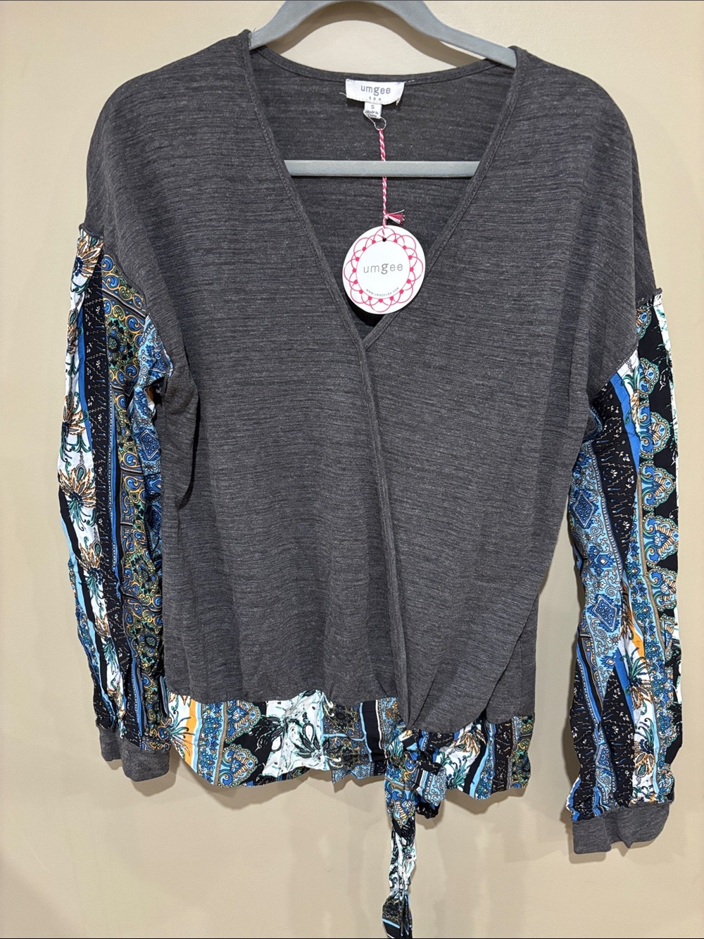 NWT Umgee balloon sleeve patchwork wrap top